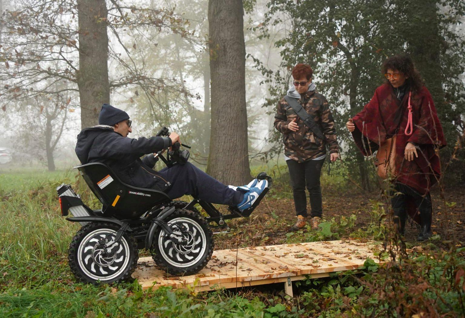 Tartufi con carrozzina elettrcia disabilità